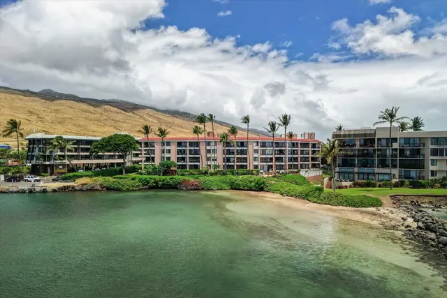 Listing Image for 30 Hauoli St 411 30 of 40