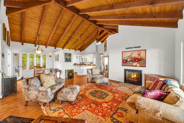 Listing Image for 1587 Polipoli Rd 14 of 41