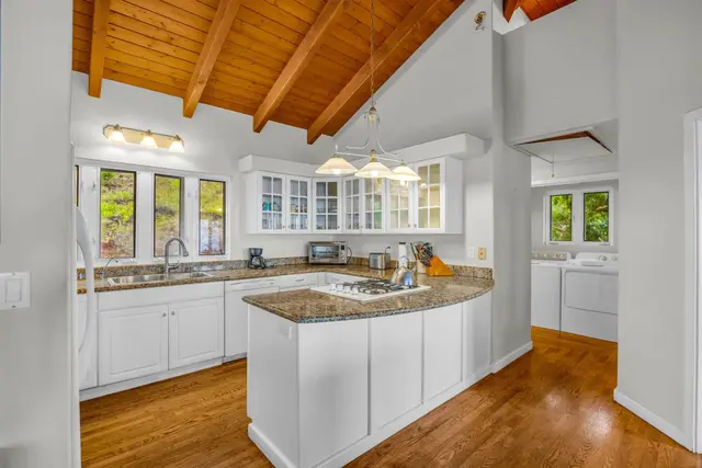 Listing Image for 1587 Polipoli Rd 17 of 41