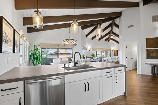 Listing Image for 18 Pihaa St 15 of 45