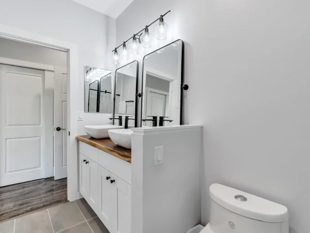 Listing Image for 45 E Kuu Aku Ln 312 23 of 30