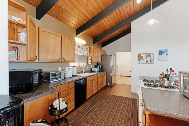 Listing Image for 22 Malia Iokepa Pl 11 of 50