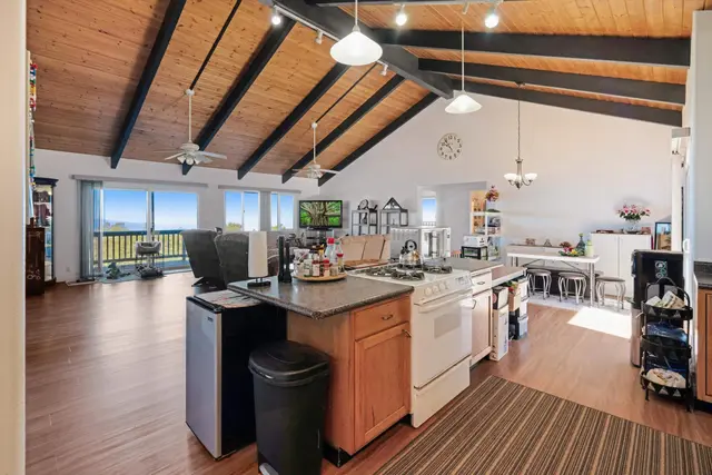 Listing Image for 22 Malia Iokepa Pl 4 of 50