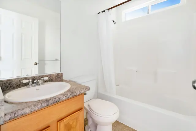 Listing Image for 22 Malia Iokepa Pl 40 of 50
