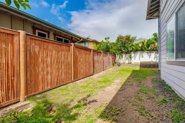 Listing Image for 221 Molehulehu St 5 of 39
