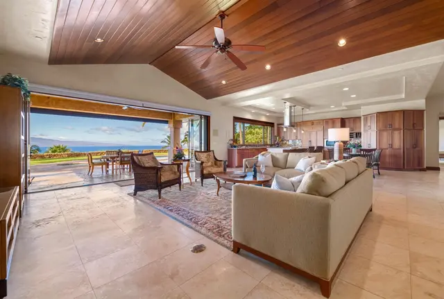 Listing Image for 51 Awaiku St A 10 of 39
