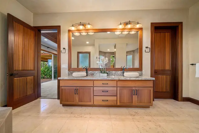 Listing Image for 51 Awaiku St A 15 of 39