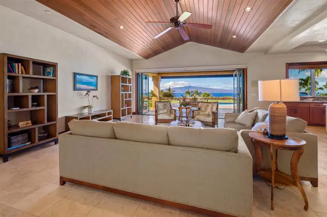 Listing Image for 51 Awaiku St A 23 of 39