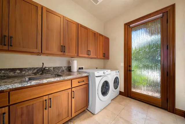 Listing Image for 51 Awaiku St A 36 of 39
