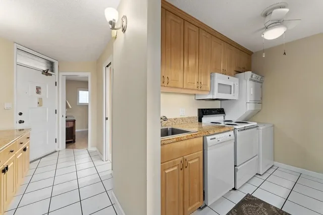 Listing Image for 2385 S Kihei Rd 604 22 of 37