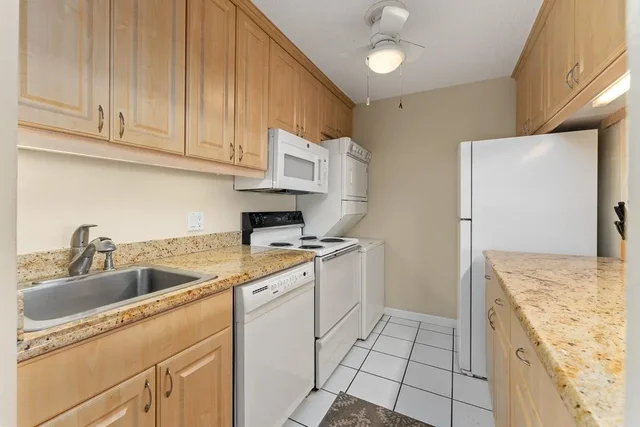 Listing Image for 2385 S Kihei Rd 604 24 of 37