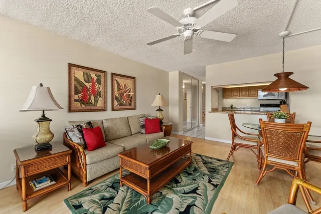 Listing Image for 2385 S Kihei Rd 604 6 of 37