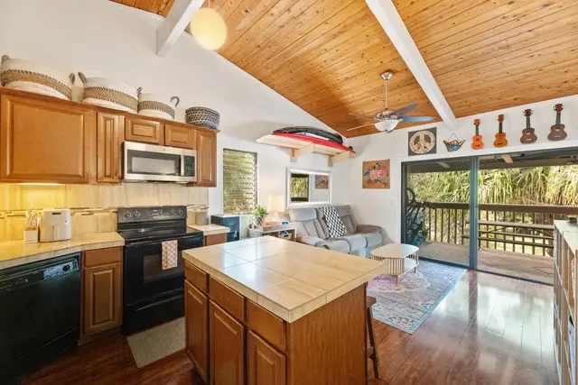 Listing Image for 4440 Lower Honoapiilani Rd 228 4 of 43