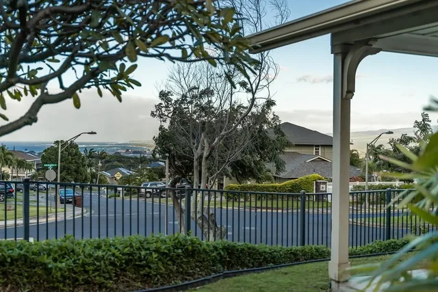 Listing Image for 212 Hooulu Ln 401 3 of 50