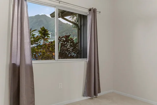 Listing Image for 212 Hooulu Ln 401 42 of 50