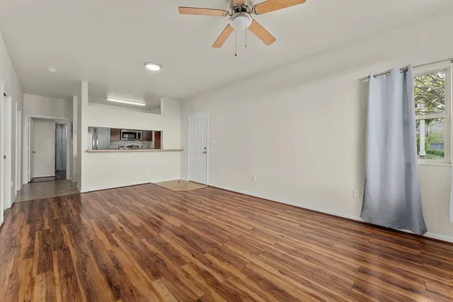 Listing Image for 212 Hooulu Ln 401 5 of 50