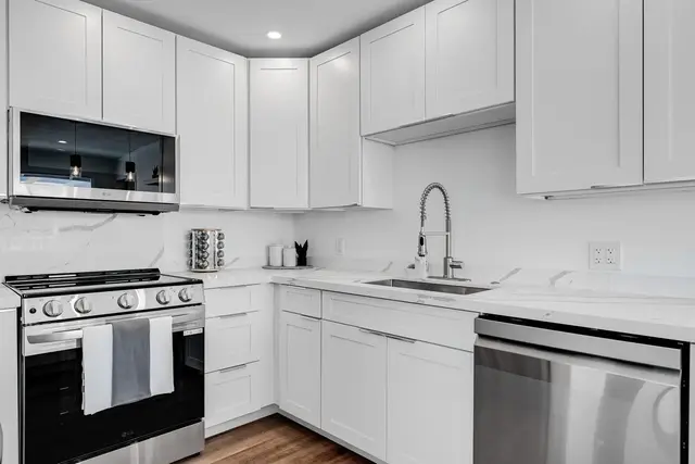 Listing Image for 1669 Hoonanea St 3 of 50
