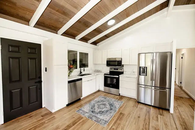 Listing Image for 1706 Haiku Rd A 6 of 34