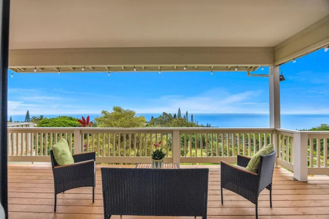 Listing Image for 445 Kaukini Loop 16 of 38