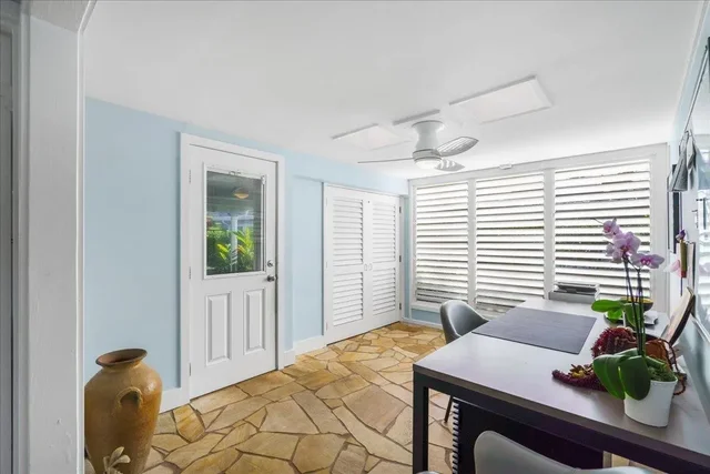 Listing Image for 20 Hui Rd I 25 27 of 50