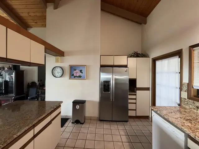 Listing Image for 526 Iiwi Way 16 of 19