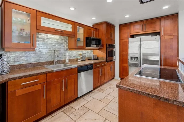 Listing Image for 757 Kakalina Pl 2 of 50