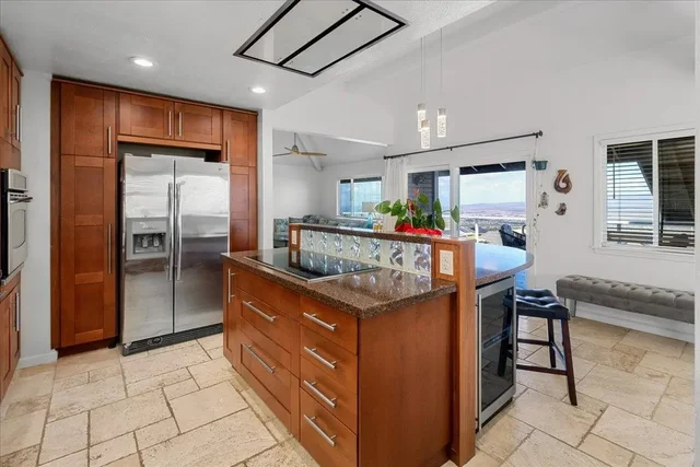 Listing Image for 757 Kakalina Pl 4 of 50