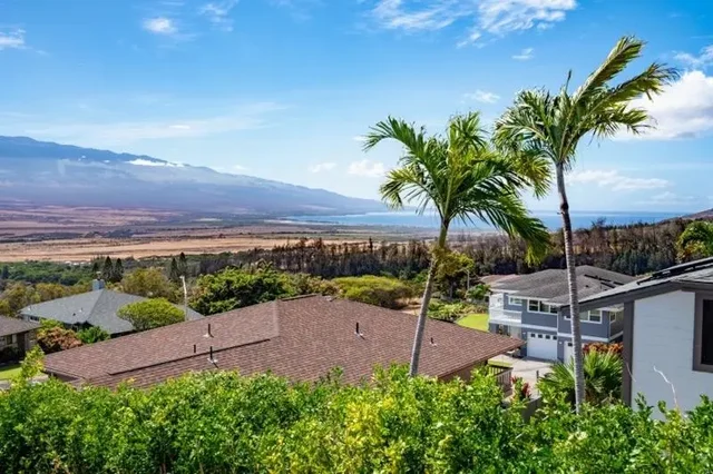 Listing Image for 757 Kakalina Pl 6 of 50