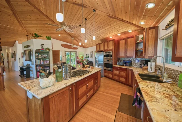 Listing Image for 170 Ulua Rd 10 of 49