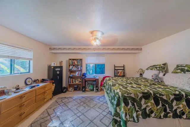Listing Image for 16 Hooia Pl 14 of 23