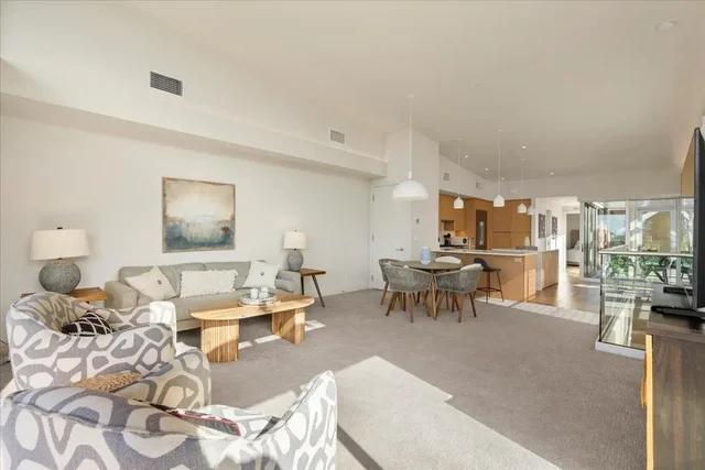 Listing Image for 197 Holokahiki Ln 8a 8 of 27