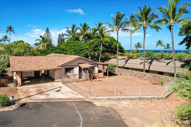 Listing Image for 2040 Kanakanui Rd 1 of 22