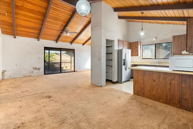 Listing Image for 2040 Kanakanui Rd 3 of 22