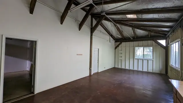 Listing Image for 140 Kahala Pl 10 of 28