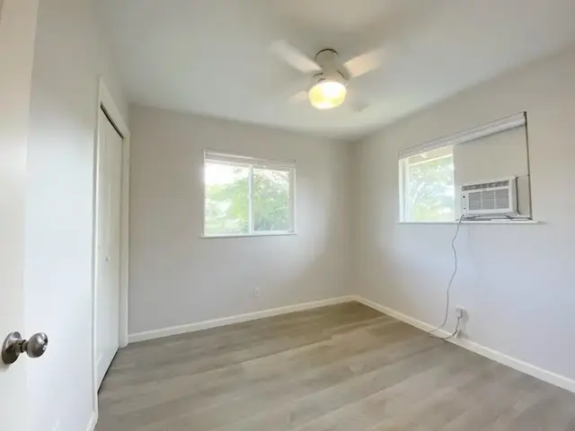 Listing Image for 442 Kenolio Rd A 10 of 34