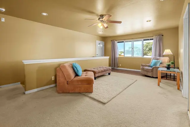 Listing Image for 209 W Kauai St 11 of 29