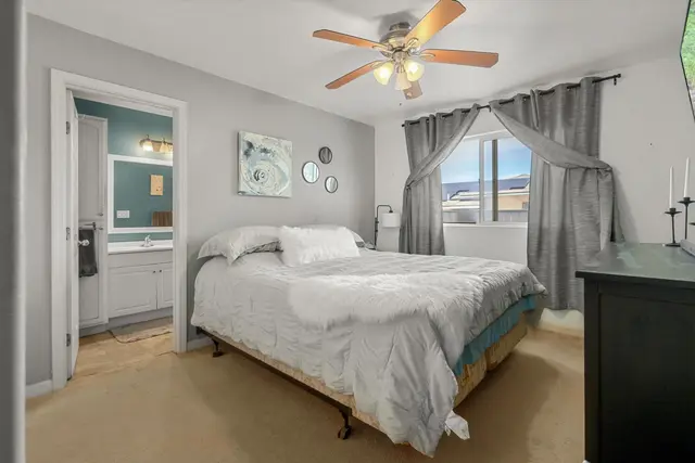 Listing Image for 209 W Kauai St 13 of 29