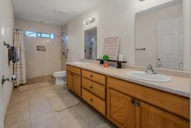 Listing Image for 209 W Kauai St 21 of 29