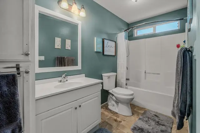 Listing Image for 209 W Kauai St 22 of 29