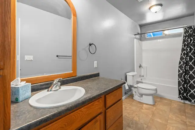 Listing Image for 209 W Kauai St 23 of 29