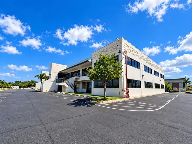 Listing Image for 310 Ohukai Rd 315 4 of 15