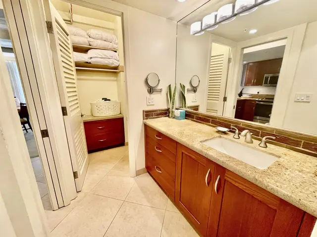 Listing Image for 2481 Kaanapali Pkwy 115 J 12 of 31