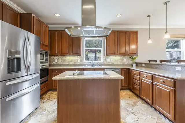 Listing Image for 5 Kuinehe Pl 3 14 of 45