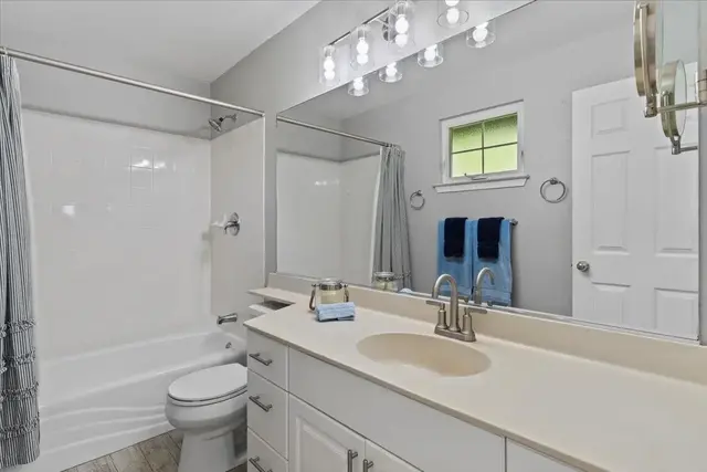 Listing Image for 3950 Kalai Waa St P-202 13 of 43