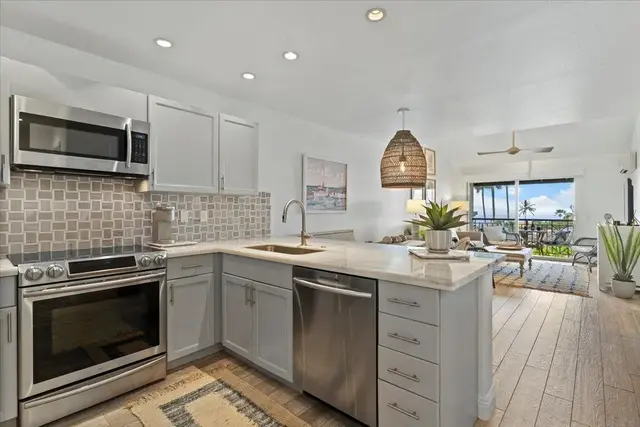Listing Image for 3950 Kalai Waa St P-202 4 of 43