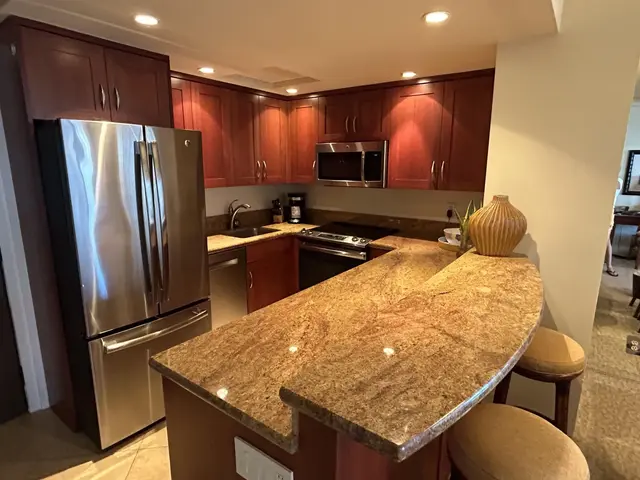 Listing Image for 2481 Kaanapali Pkwy 719 D 2 of 8