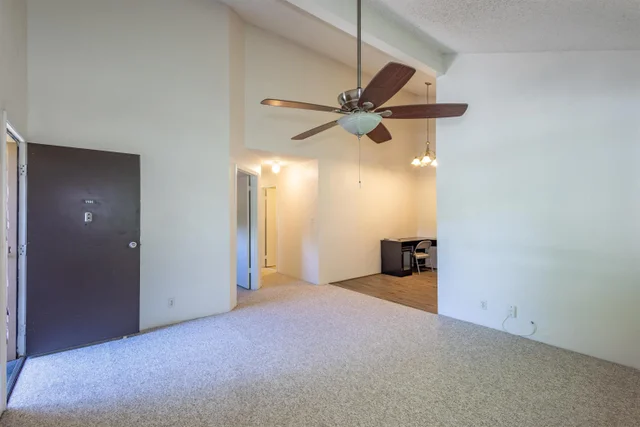 Listing Image for 15 Kulanihakoi St 19h 3 of 49