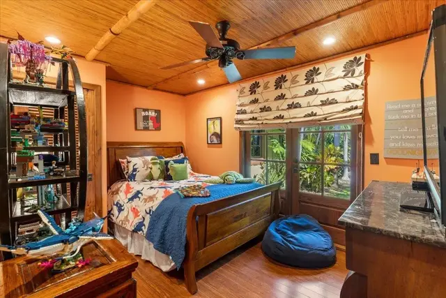 Listing Image for 595 Kupulau Dr 16 of 50