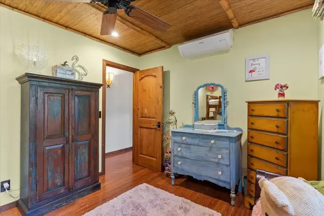 Listing Image for 595 Kupulau Dr 25 of 50