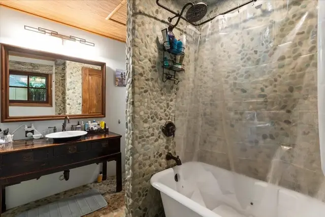 Listing Image for 595 Kupulau Dr 41 of 50